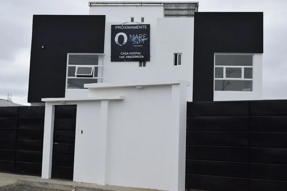 Mare S&M Hostal