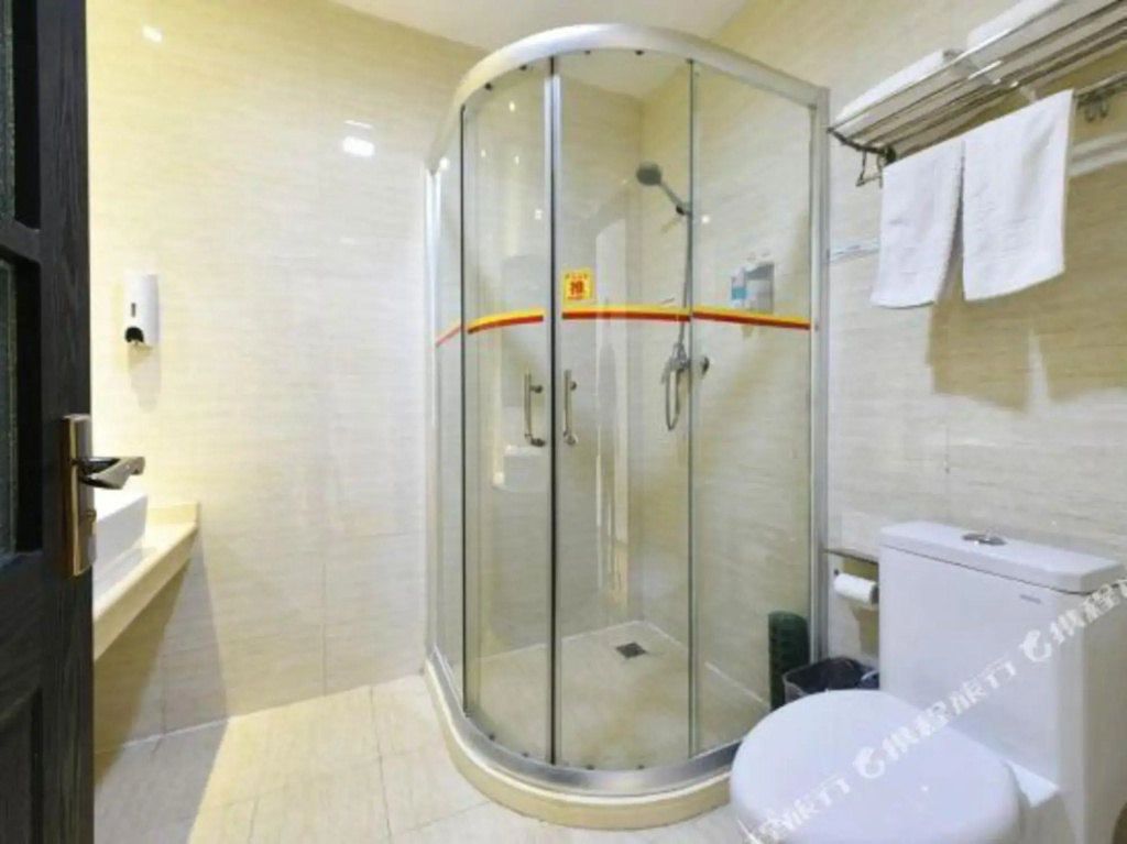 Yuexiang Hotel (Beijing Daxing Jiugong Subway Station)
