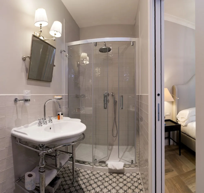 1 Bedroom Economy Double room (full double bed)