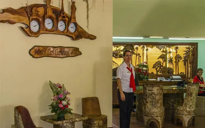 Lobby & Reception