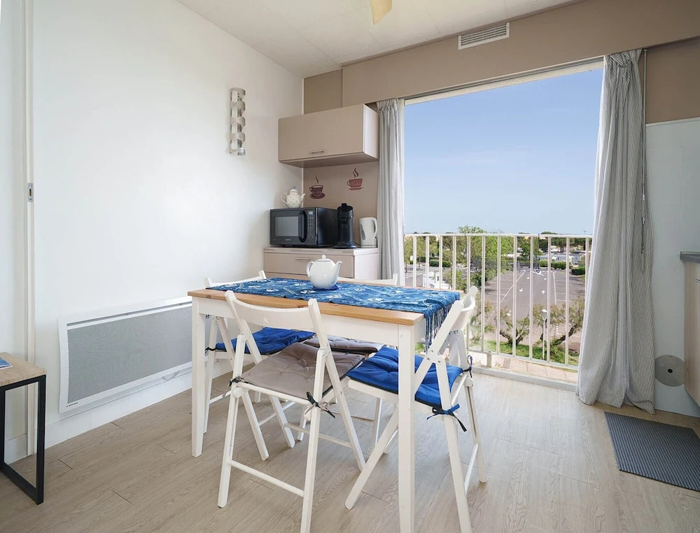 Afficher la photo 6 — Four-person Retreat Near the Beach