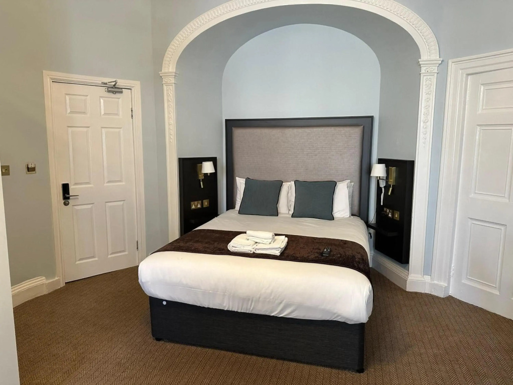 Arran House Hotel | Crown Group of Hotels | Gower Street London | Hotels Near UCL, UCLH, Euston Sq & Goodge Street by null