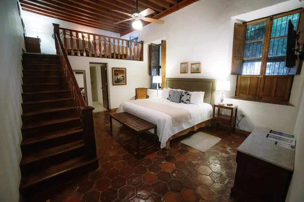 Hotel Hostal El Farol - Chambres