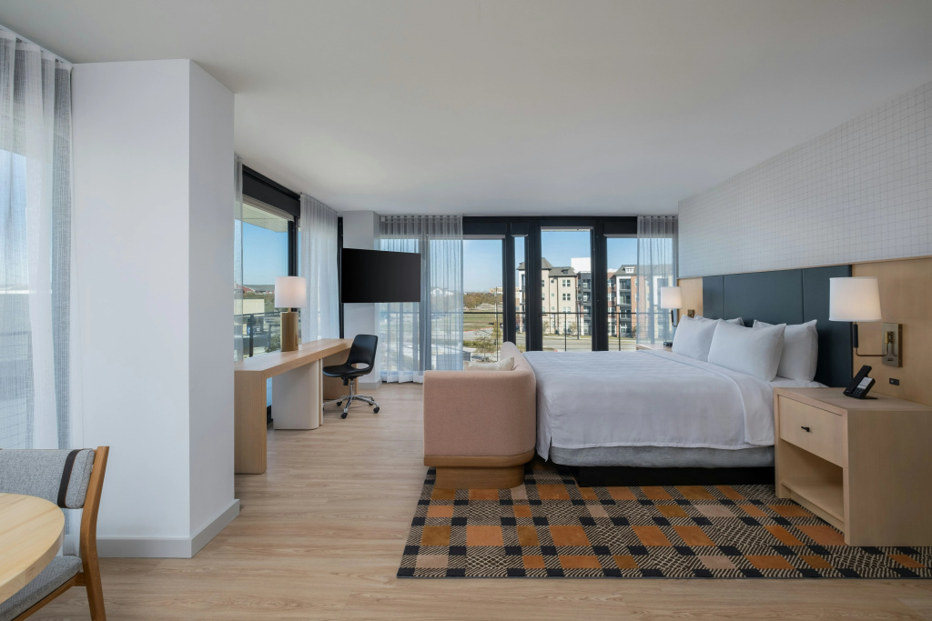 Denizen Hotel — 2