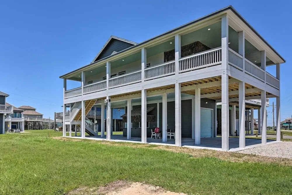 Steps to Coast: Bolivar Peninsula Beach House!