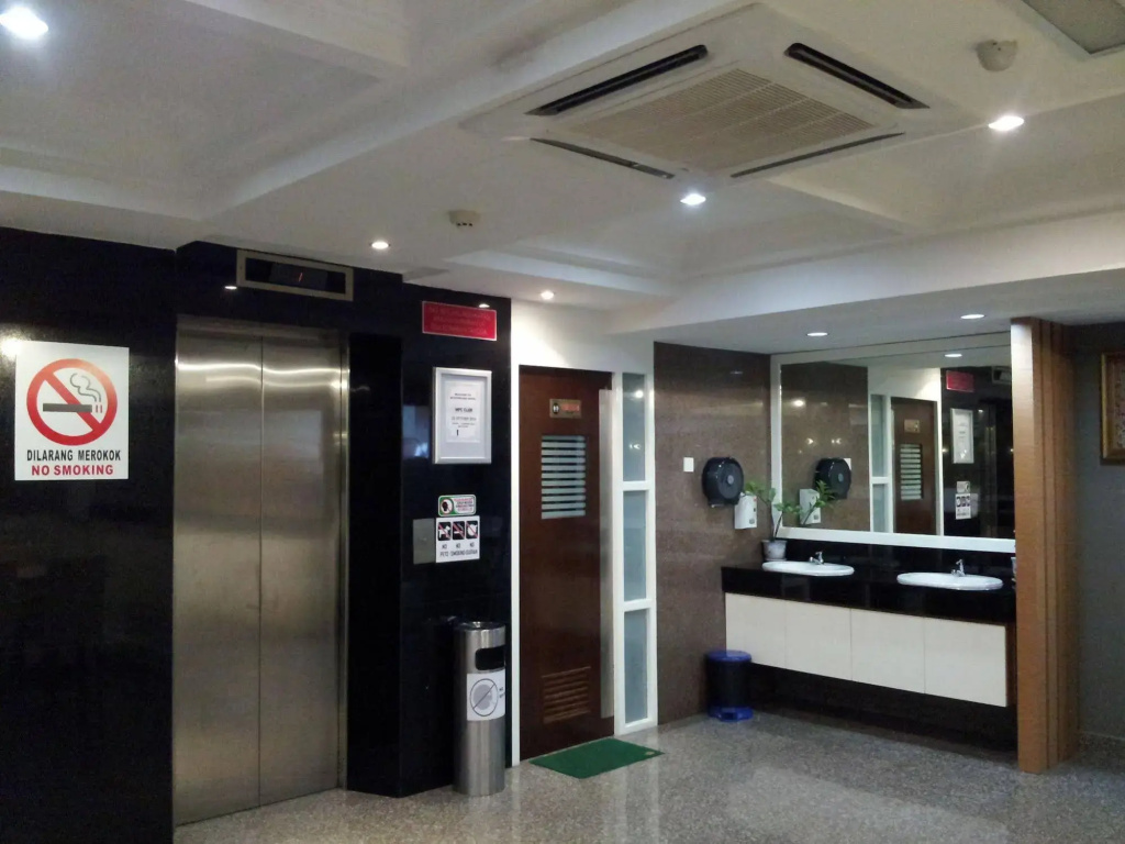 Hotel photo 12
