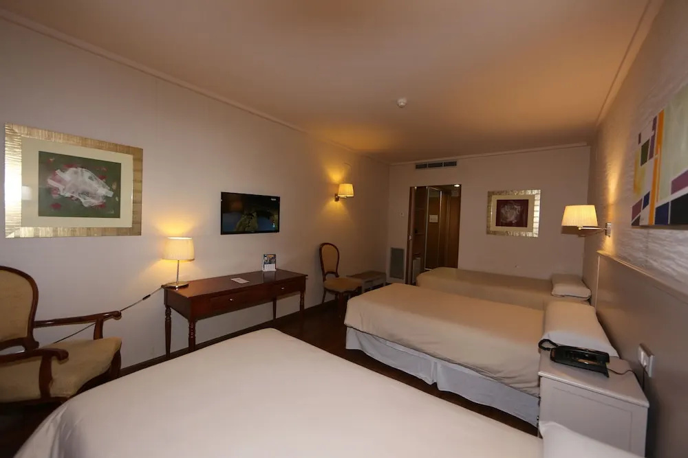 Hotel Universidad - Chambres