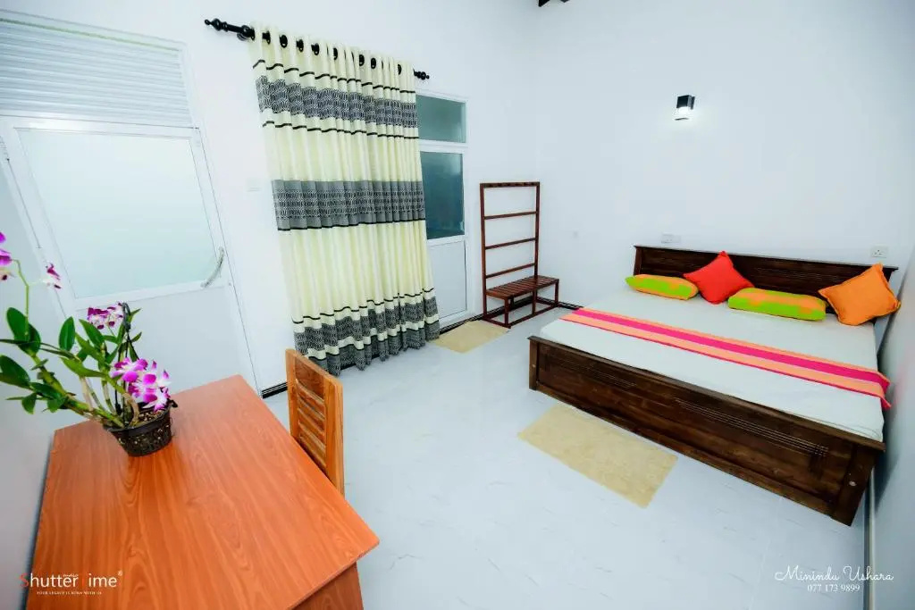 Deluxe Double room (full double bed)