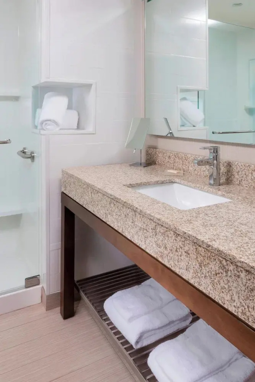 Courtyard by Marriott Bismarck North - Chambres