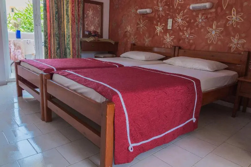 Studio with balcony and with land view