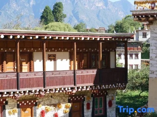 Kongsa Hostel in Danba