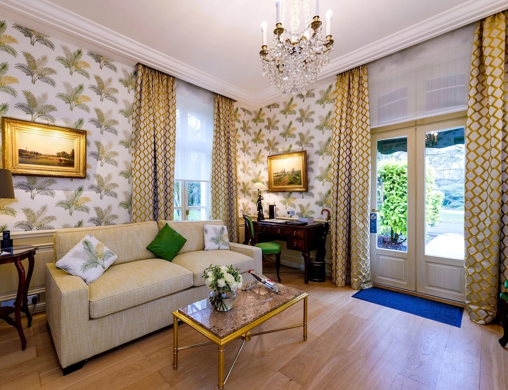 Deluxe Duplex Cottage