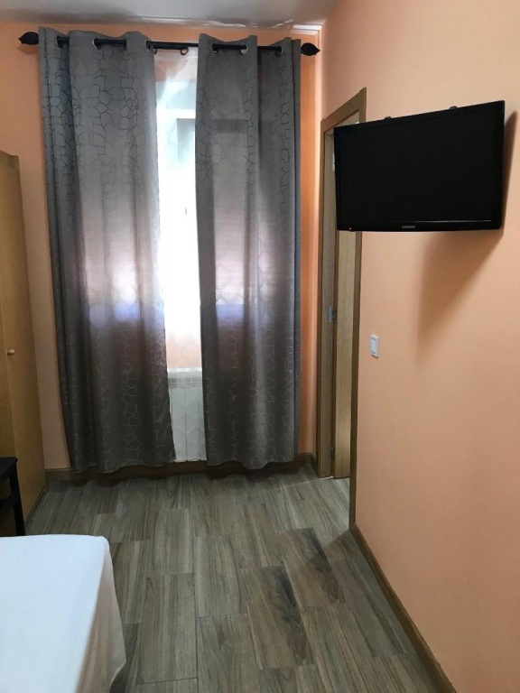 Hostal La Pared — 4