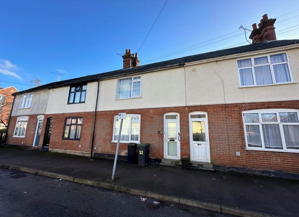 Spacious 3-bed Terrace, Great Links
