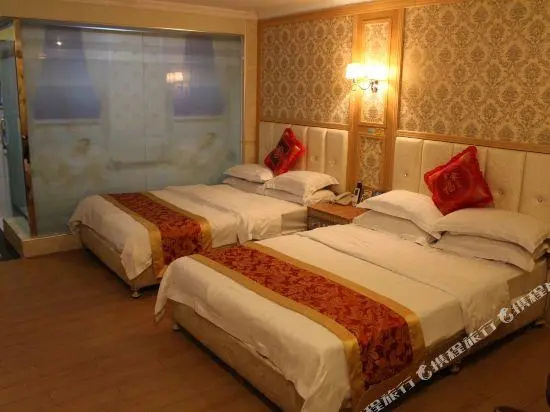 Deluxe Double room (full double bed)