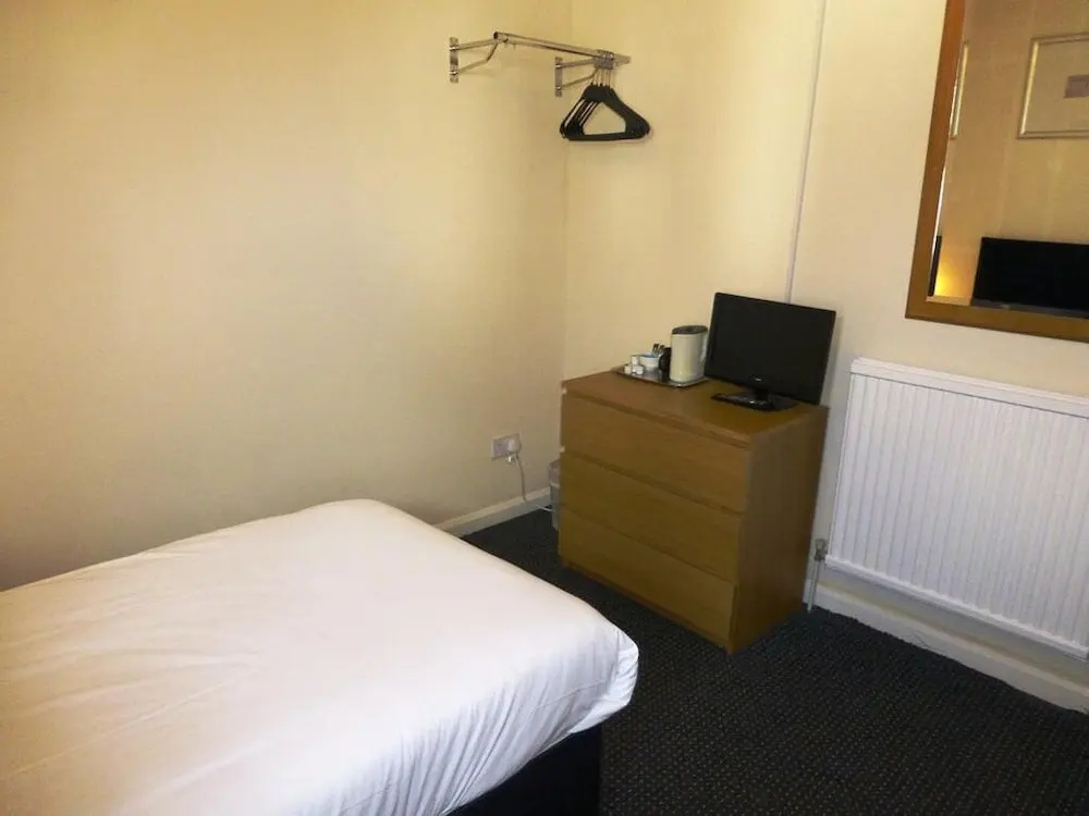 Esplanade Hotel - Clacton On Sea (Beachfront Hotel) by OYO - Chambres