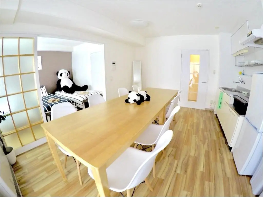 2 Bedrooms Apartment