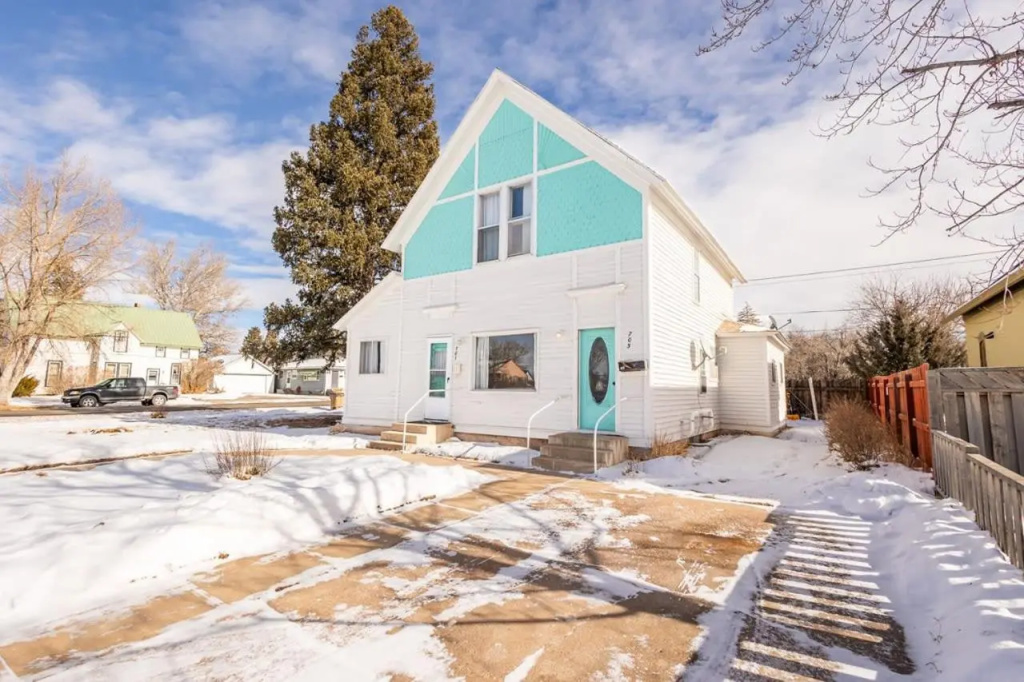 New Listing!! Bright Bohemian Stay