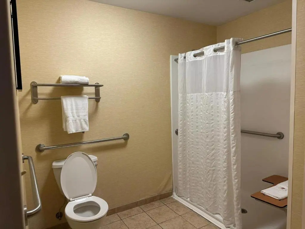 Comfort Suites Columbus East Broad - Chambres