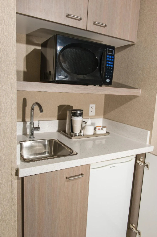 Radisson Hotel & Suites Fort McMurray - фото 20
