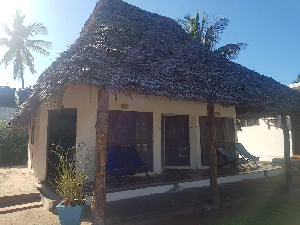 Mbv Hotel Annex Standard Bungalow