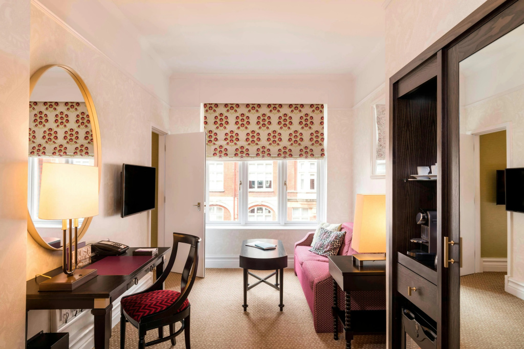 St. Ermins Hotel, Autograph Collection - Photo 5