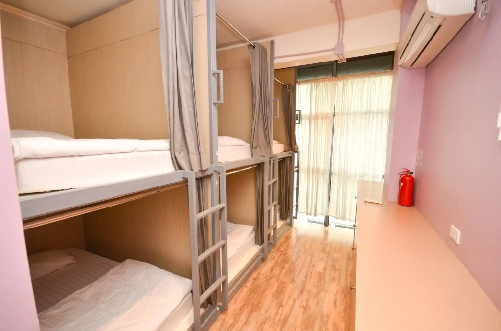 Отель Good Day Hostel в Бангкоке