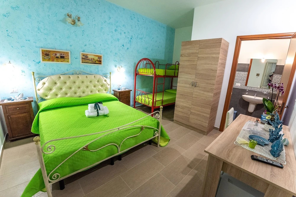 Standard Quadruple room