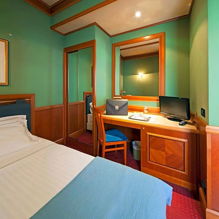 Budget Double room (full double bed)