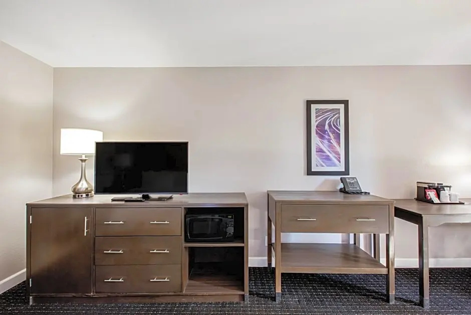 La Quinta Inn & Suites by Wyndham Pomona - Chambres