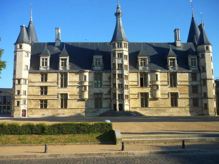 Hôtel de Clèves image