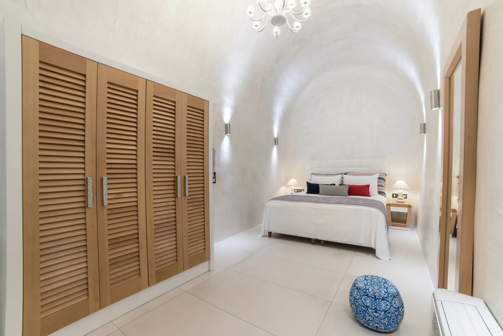 Daydream Luxury Suites — 2