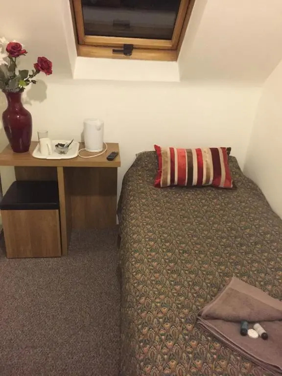 Riverside Hotel Bed and Breakfast - Chambres