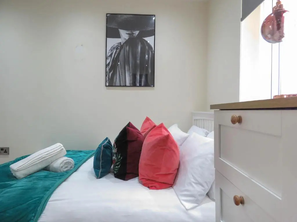 Tudors eSuites Four Bedroom House