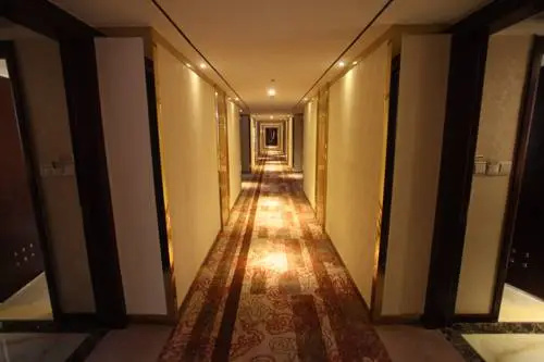 Crown Plaza