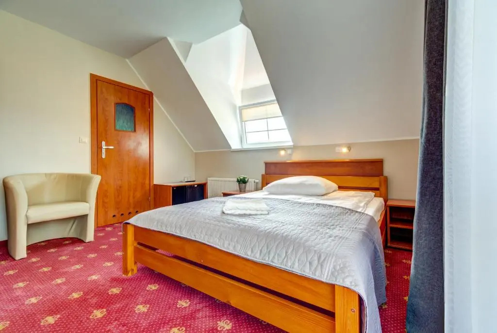 Standard Double room (full double bed)