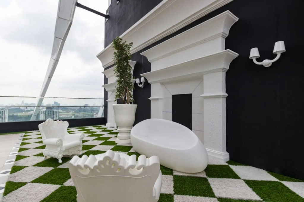 Arte Mont Kiara by iLuxHome