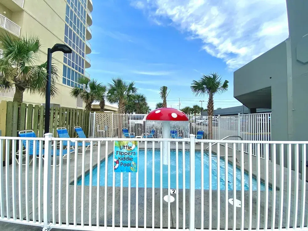 Island Royale Condos by ALBVR