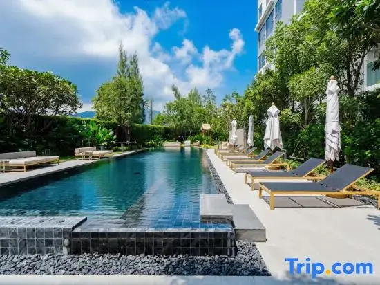 Laguna Lakeside apartments with panoramic view 1103