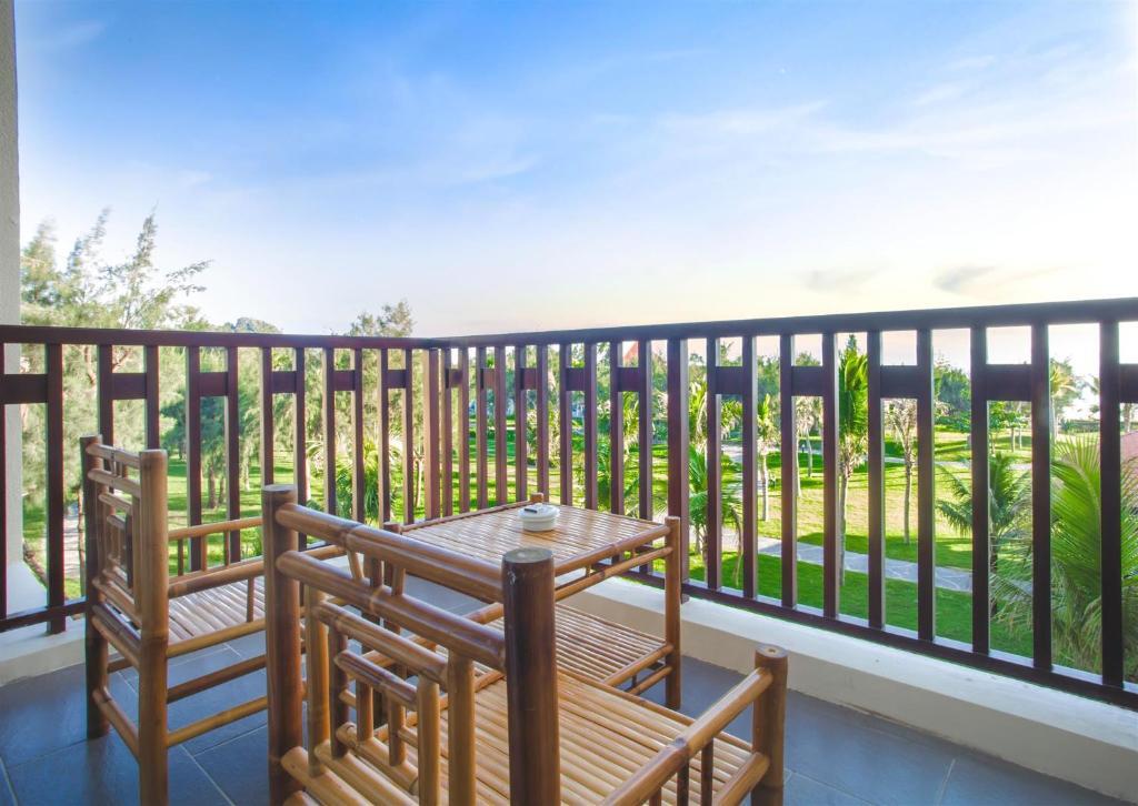 Sandy Beach Non Nuoc Resort Danang