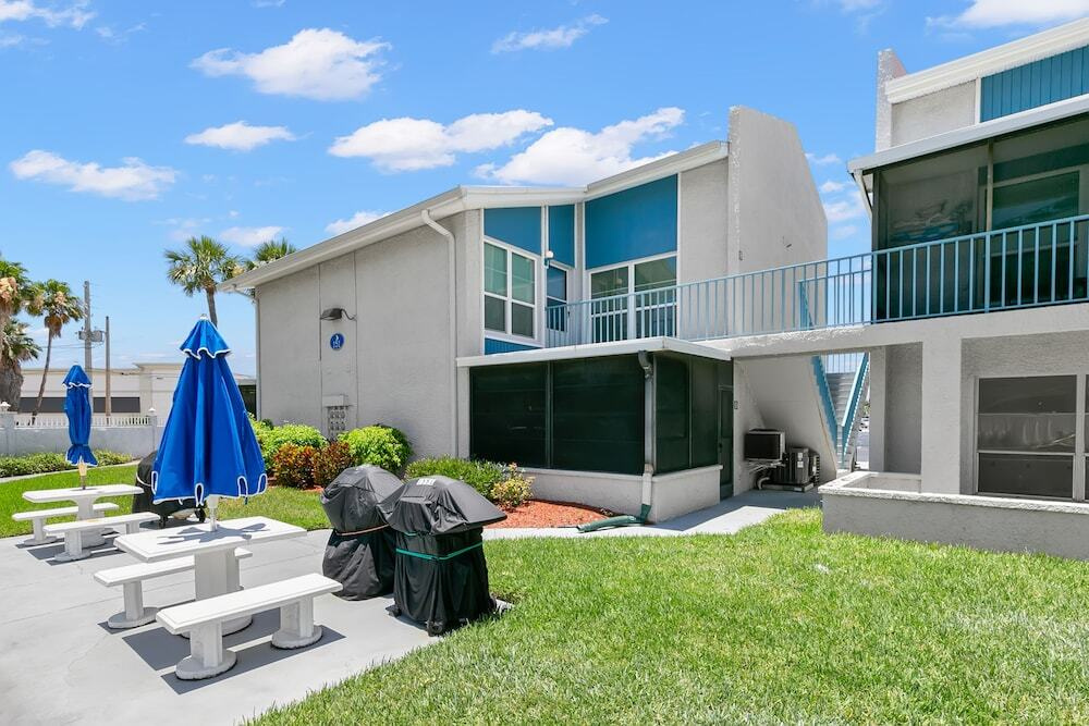 Madeira Beach Yacht Club 250F Two-bedroom Apartment