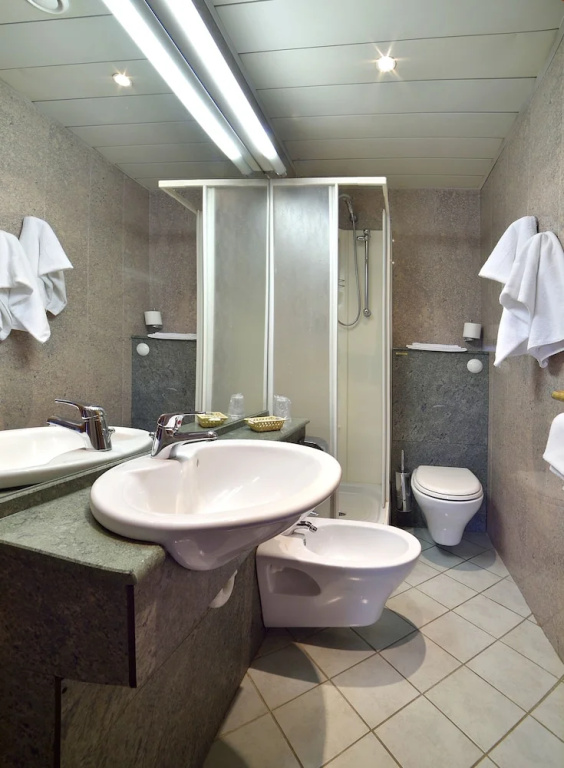 Standard Double room with balcony (full double bed)