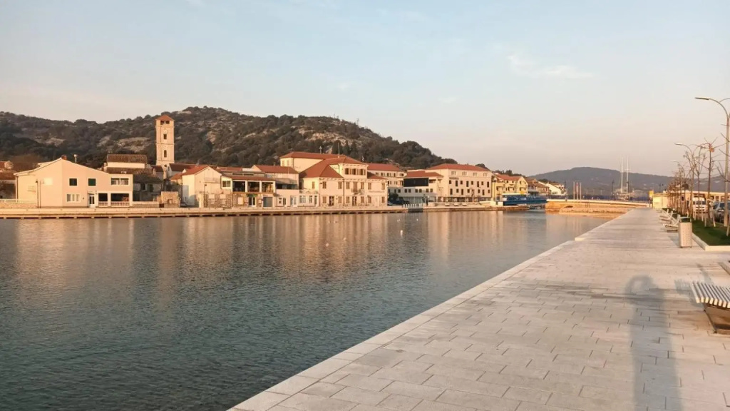 Bella Vista