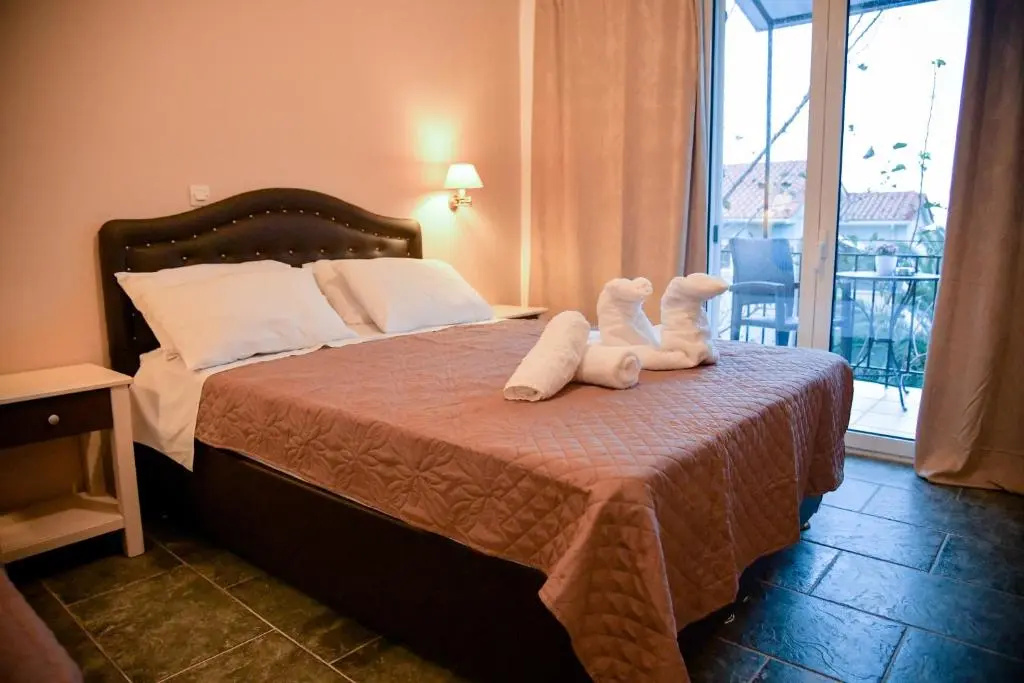 Standard Double room (full double bed)
