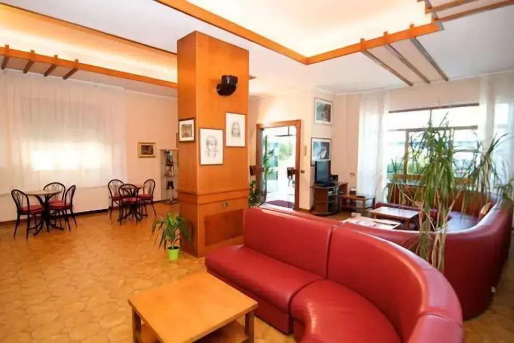 Hotel Velus - фото 2