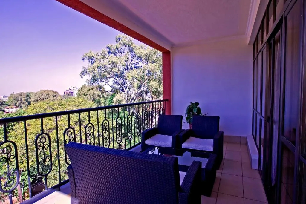 2 Bedrooms Apartment