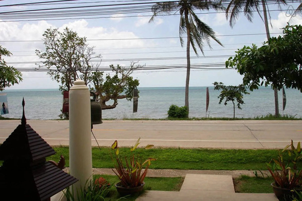 Beach & Waterfront