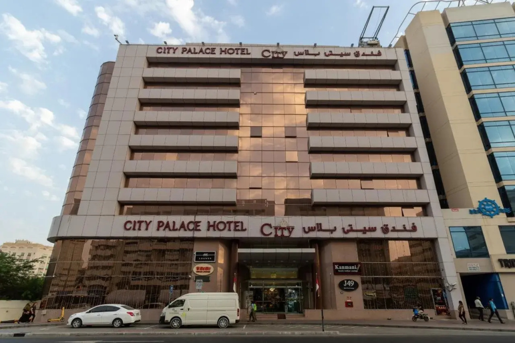 City palace Hotel — фото