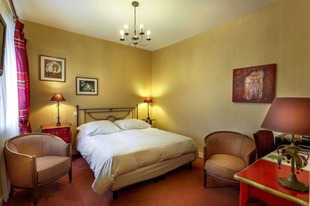 Afficher la photo 6 — LOGIS Auberge de la Truffe - Hotel de la Mairie
