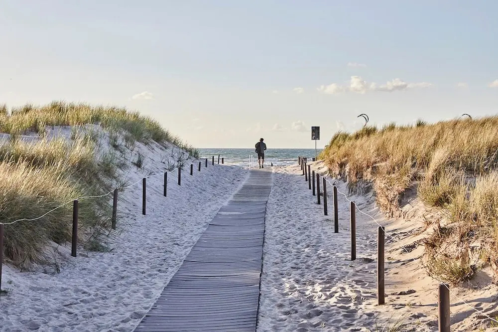 Beach & Waterfront